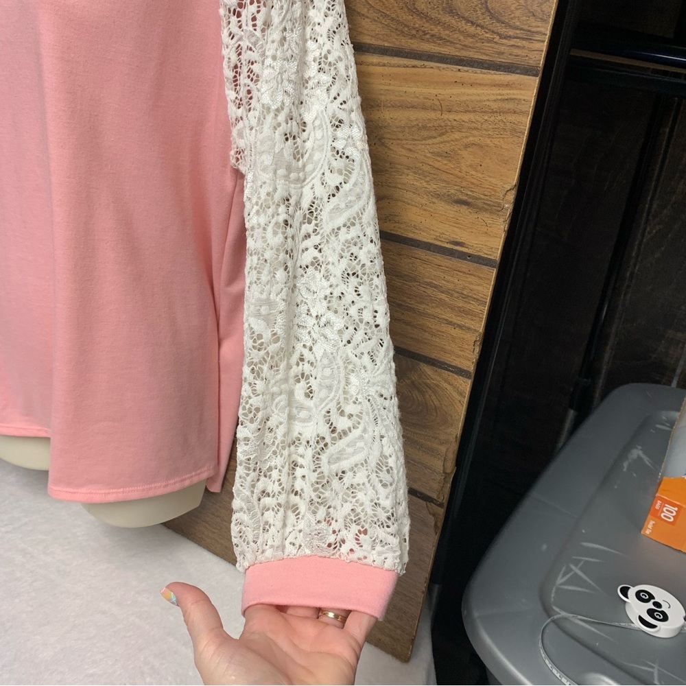 BiBi pink/cream top size small lace sleeves sweatshirt feel lightweight - Picture 3 of 9